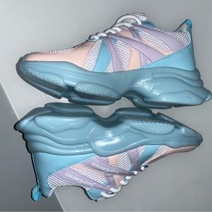 Women’s Juicy Couture Sneakers